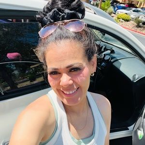 Meet your Posher, Mayra